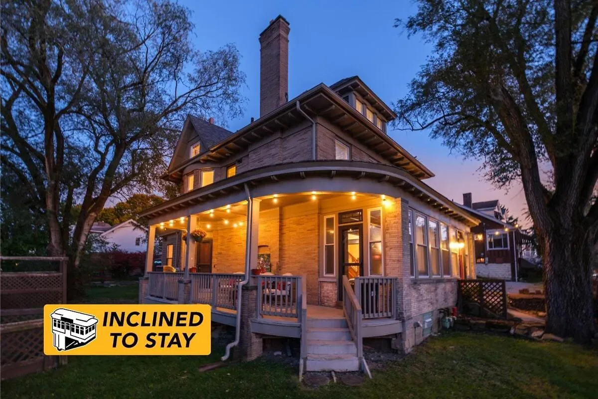 Semesterbostad Distinguished Victorian With A Family-Focused Feel, Quiet Neighborhood Villa Pittsburgh